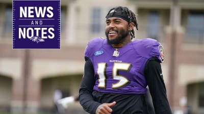 Baltimore Ravens wide receiver DeSean Jackson (15) warms up before an NFL  football game against the Jacksonville Jaguars, Sunday, Nov. 27, 2022, in  Jacksonville, Fla. (AP Photo/Gary McCullough Stock Photo - Alamy