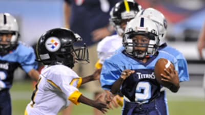 Titans, NFL Celebrate USA Football Month Throughout August