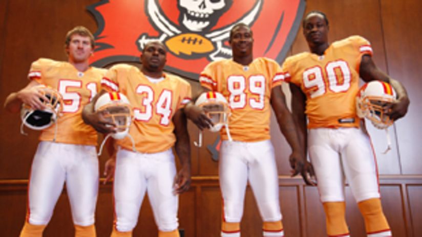 Linking Decades: Bucs Throw Back to '76