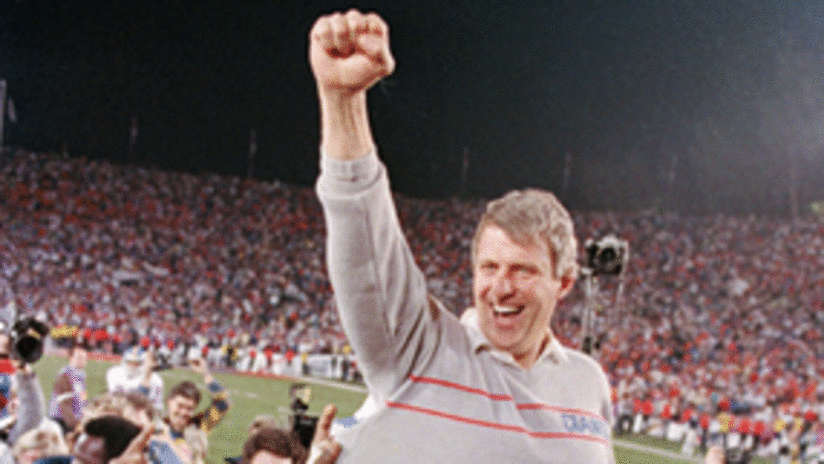 Bill Parcells Talks Giants Football