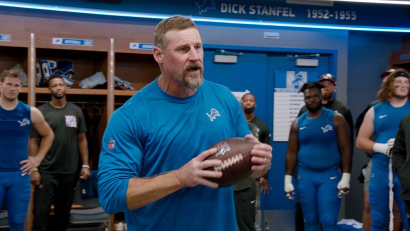 Ford Field on X: Our @Lions staff got here at 6 a.m. and decided to set a  new record of clearing the flooring off the field today. Shaved off TWO  HOURS from