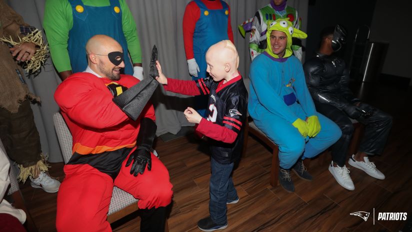 Patriots Get In Halloween Spirit At Party For Pediatric Cancer Patients