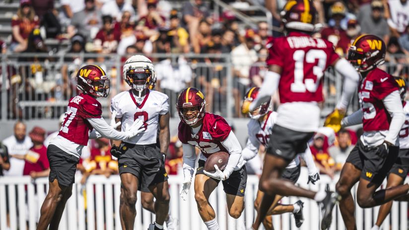 Fans return to Washington Commanders camp to celebrate the team's