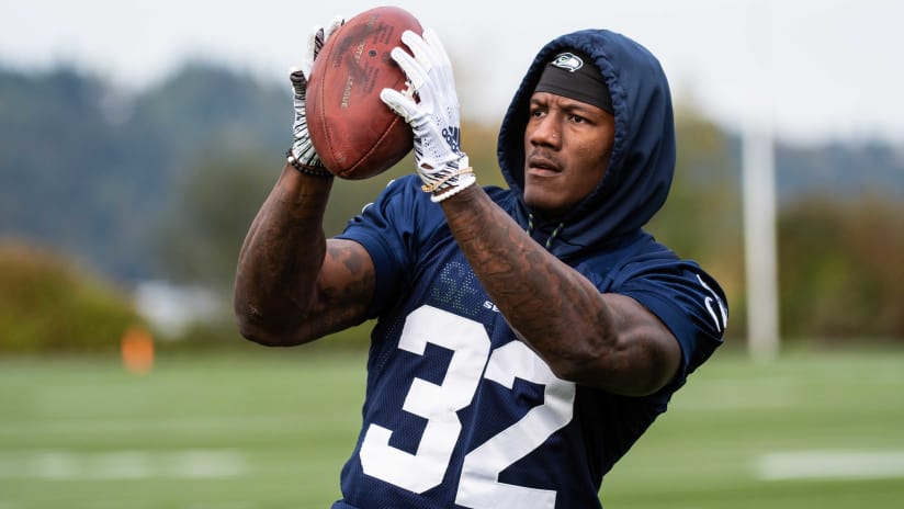 Thursday Practice Report Chris Carson Returns For Seahawks