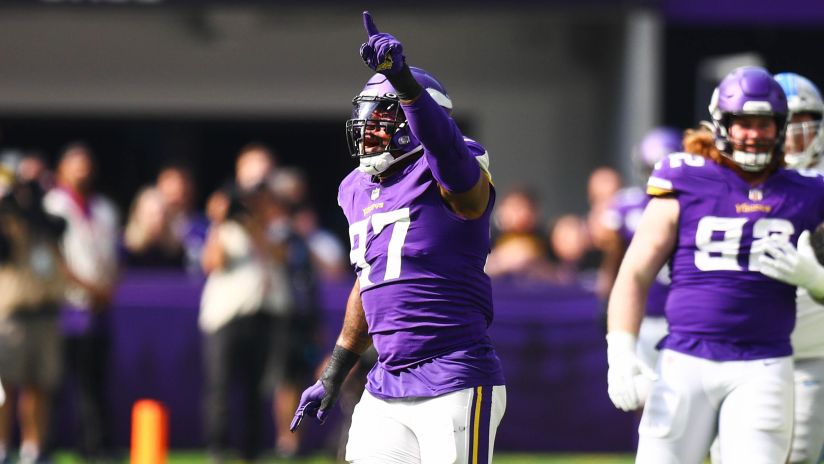 Vikings' Everson Griffen officially ruled out; will miss at least three  weeks