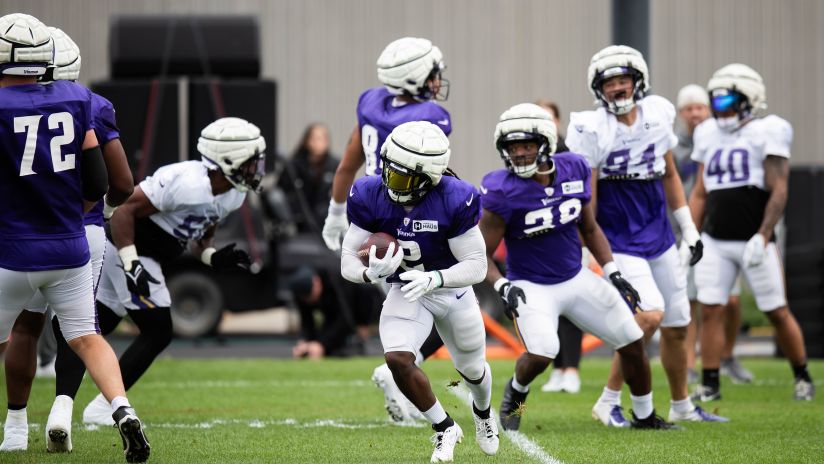 Minnesota Vikings Unveil 'Winter Whiteout' Uniforms For Saturday