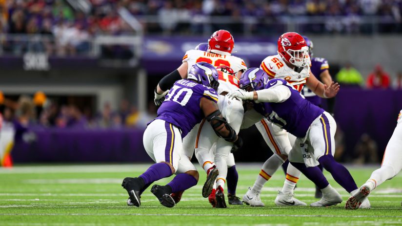 Sunday Night's Game Serves as Chiefs Legends Game; Important Fan