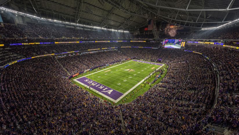 Watch: Vikings and Eagles fan team up to fight obnoxious fan at TNF game -  Sports Illustrated Minnesota Sports, News, Analysis, and More