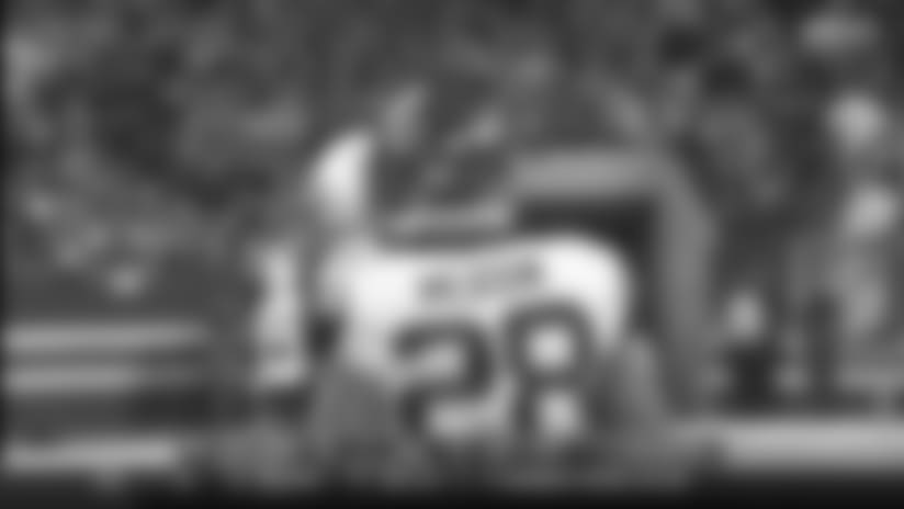 Mixon needed 1 yard, picks up 27