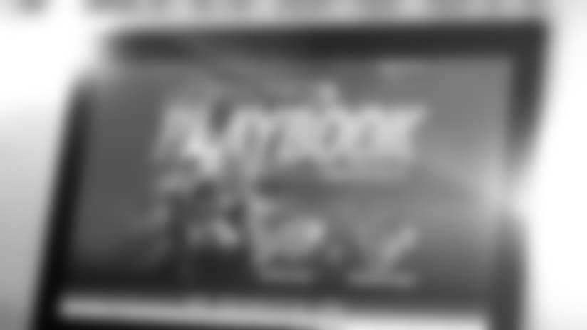FanPlaybookWk4_siderail_Ad.jpg