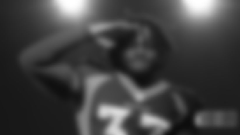 With the Broncos poised to wear their blue uniforms on "Sunday Night Football" against the 49ers, get a sneak peek at the look with a photoshoot of Javonte Williams and more.