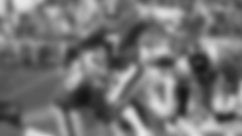 elway_uniforms_CP_151204.jpg