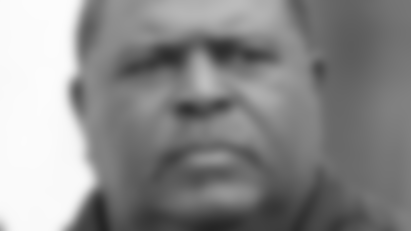 romeo_130_headshot.jpg