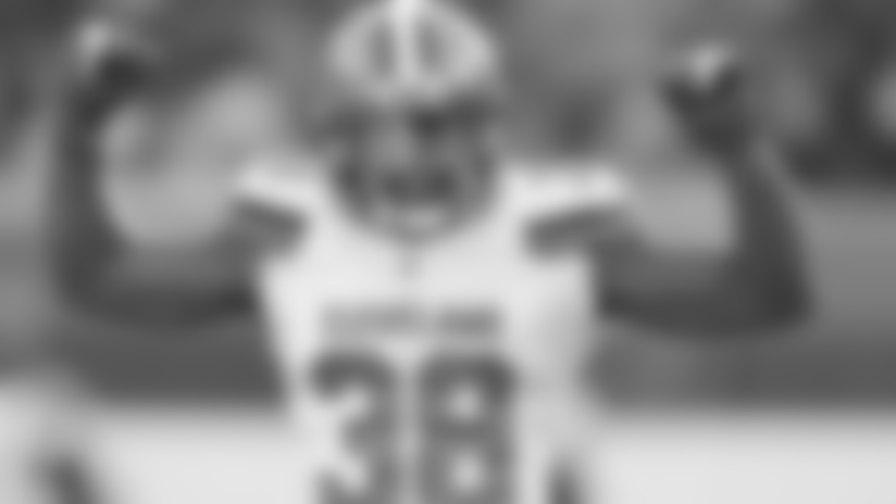Browns player press conferences - Bitonio, Carrie, Hubbard, Robinson