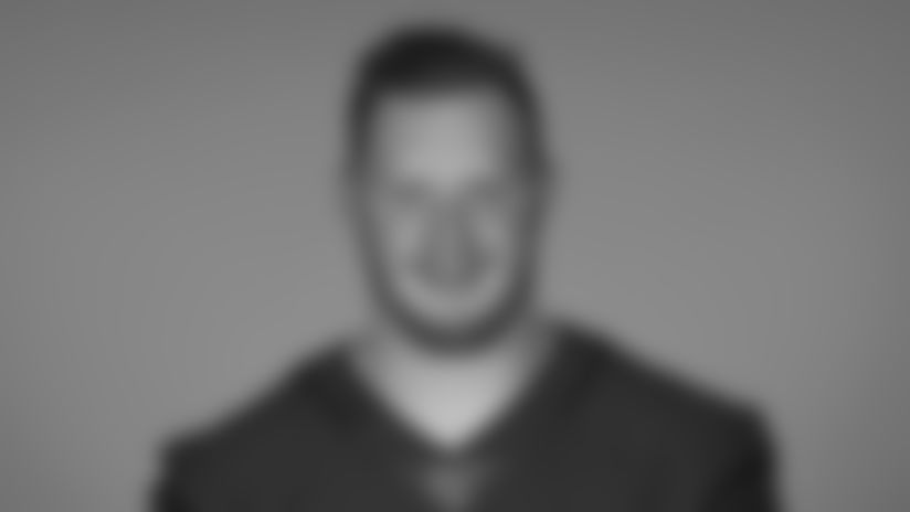 Maxx Williams 2019 Headshot
