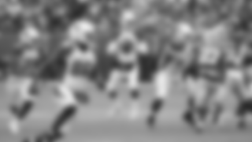 QB Josh Rosen looks for receivers in Sunday's win over the Packers