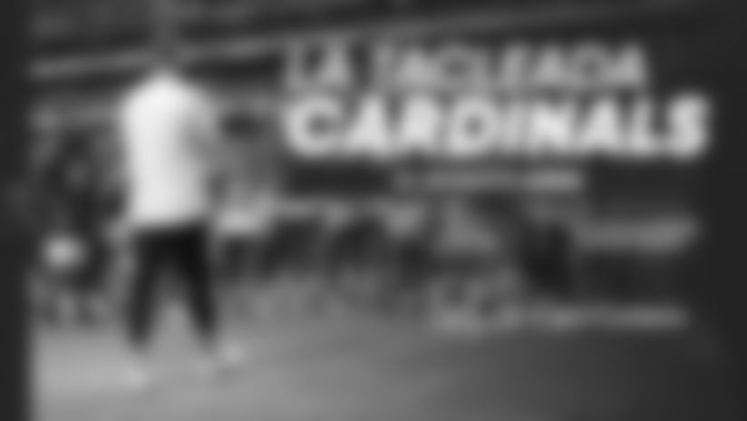 Ep. 35 - Luis Hernández y Rolando Cantú tienen la información sobre el inicio del training camp y nos cuentan quién ha brillado en este inicio. Además nos cuentan la manera en que Kyler Murray apareció de manera inesperada durante la conferencia de presa. Se puso bueno todo!
