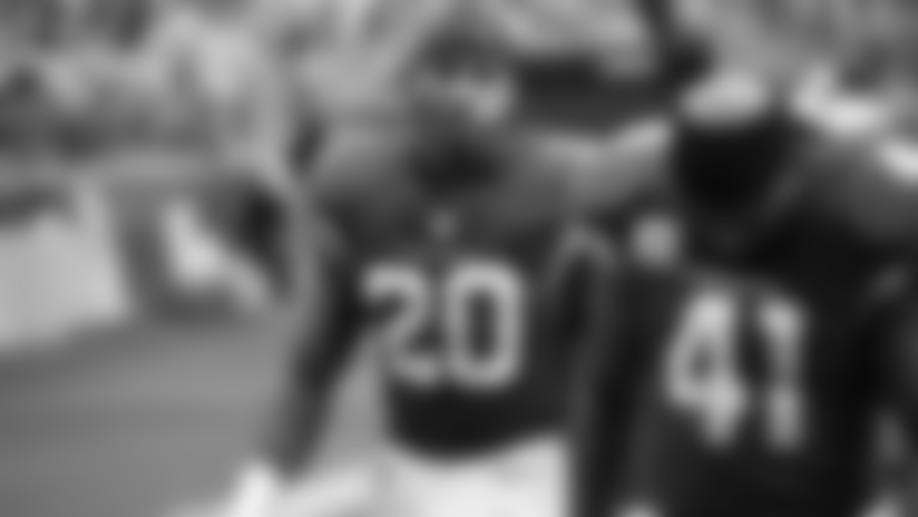 LB Deone Bucannon walks off the field after an early-season home loss