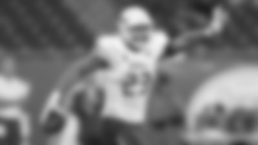 LB Zaven Collins