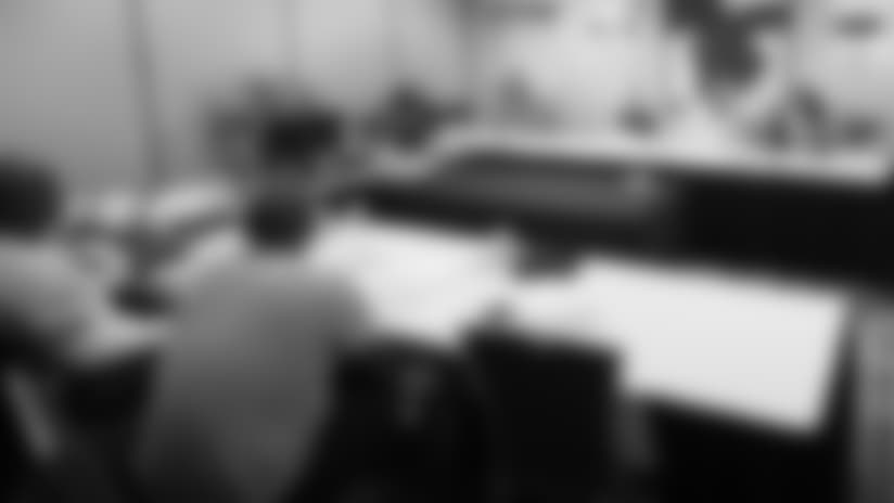24_giffmeetingroom