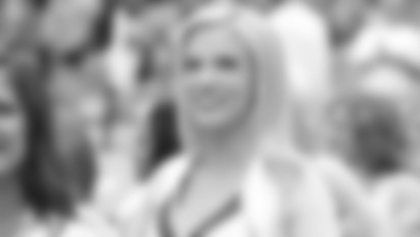 Get To Know Chiefs Cheerleader Sara