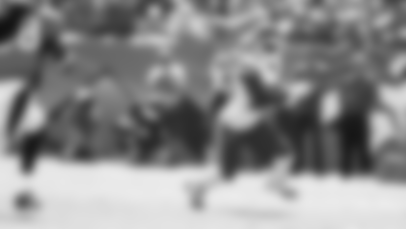 091514-ChiefsInjuriesAP-KCvsDEN.jpg