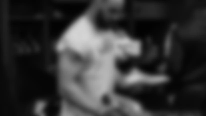 temp2017_1122_CleatsLR_0539--nfl_mezz_1280_1024.JPG