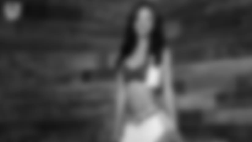 PHOTOS: Cheerleader of the Week: CARISSA (Uniform)