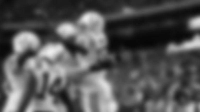 HIGHLIGHT: Andrew Luck dials up TD toss to Inman to give Colts a three-score lead