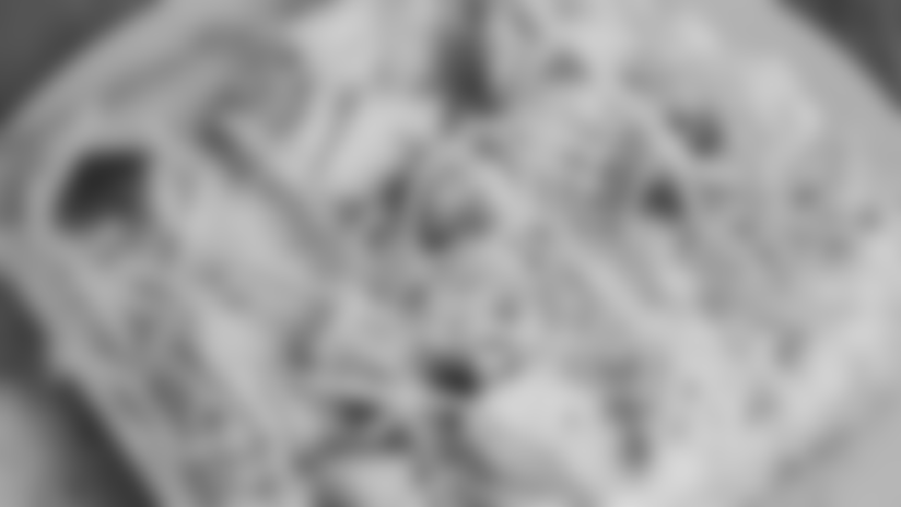 Chicken-Ranch-Vegetable-Pizza-4-1024x681-768x511.jpg