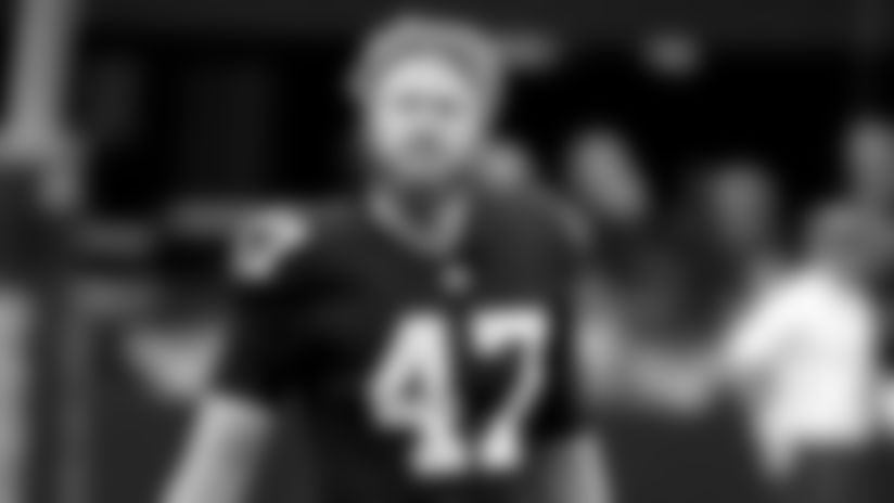 Después de que los Cowboys perdieron recientemente a Jake McQuaide en la agencia libre, el equipo firmó al veterano Trent Sieg, quien pasó cinco años con los Raiders.