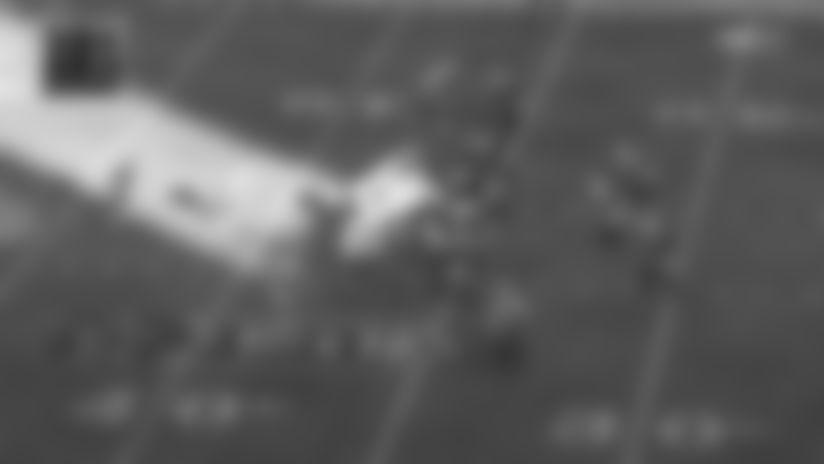 01_1q_dak_williams.gif