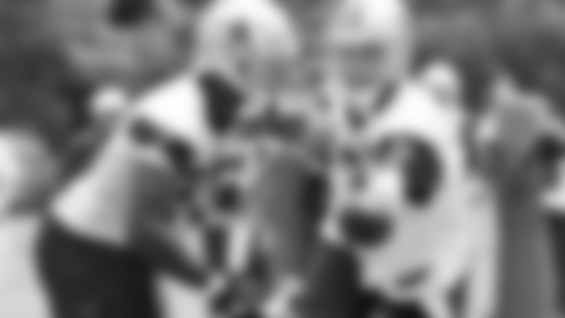 Romo_Handoff_072312_800.jpg