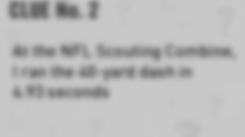 400x-Clue2-Kelce.jpg