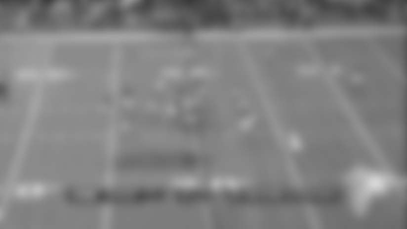 TBvsATL_03_HesterEndAround.gif