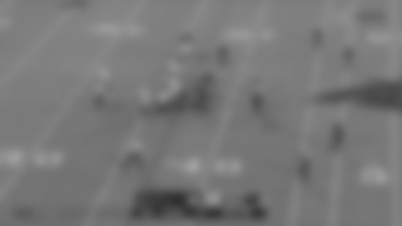 Hayden Hurst wows Troy Aikman with stellar shoelace grab