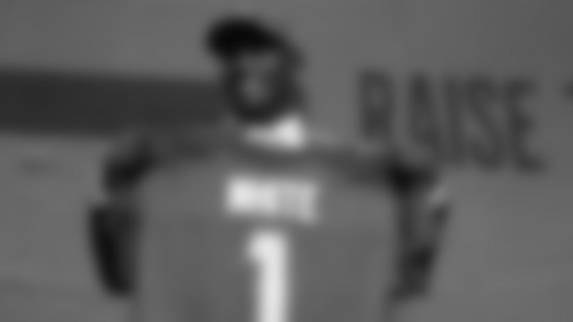 White_AP_19116037410524