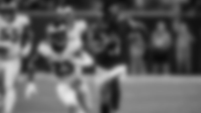 Atlanta Falcons wide receiver Julio Jones #11 runs the ball for a 54-yard touchdown during the fourth quarter against the Philadelphia Eagles at Mercedes-Benz Stadium in Atlanta, GA, on Sunday September 15, 2019. (Photo by Lynn Bass/Atlanta Falcons)