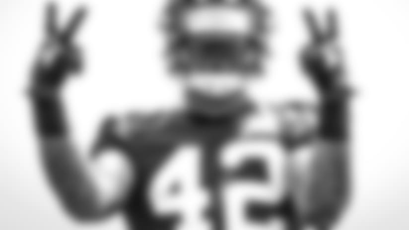 PHOTOS: Falcons Linebackers