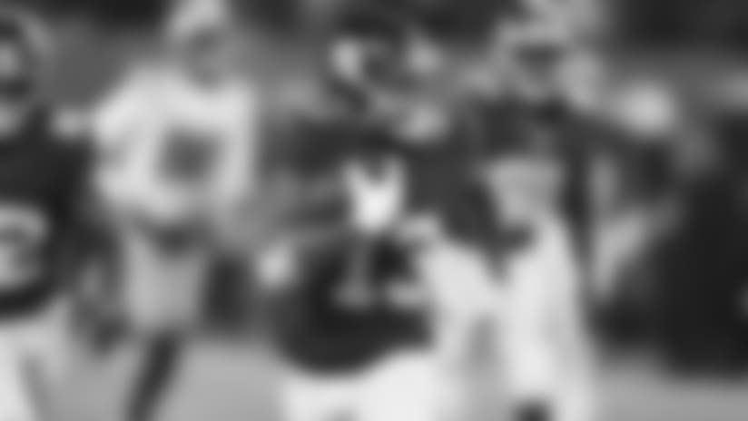 WR ODELL BECKHAM JR.Beckham hit another gear that few others can for a 61-yard touchdown that gave the Giants the lead for good with 1:07 left in the third quarter. With his 34th career touchdown, Beckham surpassed Plaxico Burress (33) for most touchdowns caught from Eli Manning.
