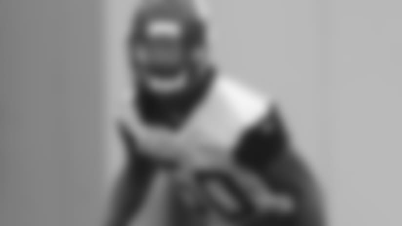 Jacksonville Jaguars linebacker Telvin Smith (50) practices during organized team activities, Tuesday, May. 22, 2018 in Jacksonville, Fla. (Logan Bowles / AP)
