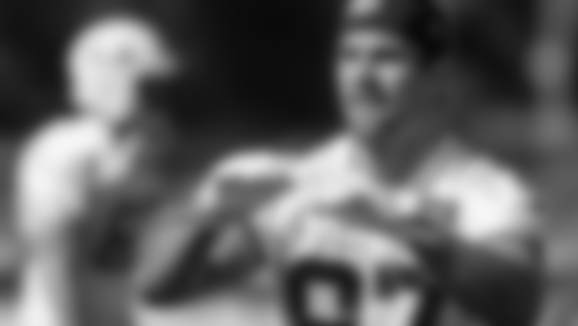 decker-no-helmet-article.jpg
