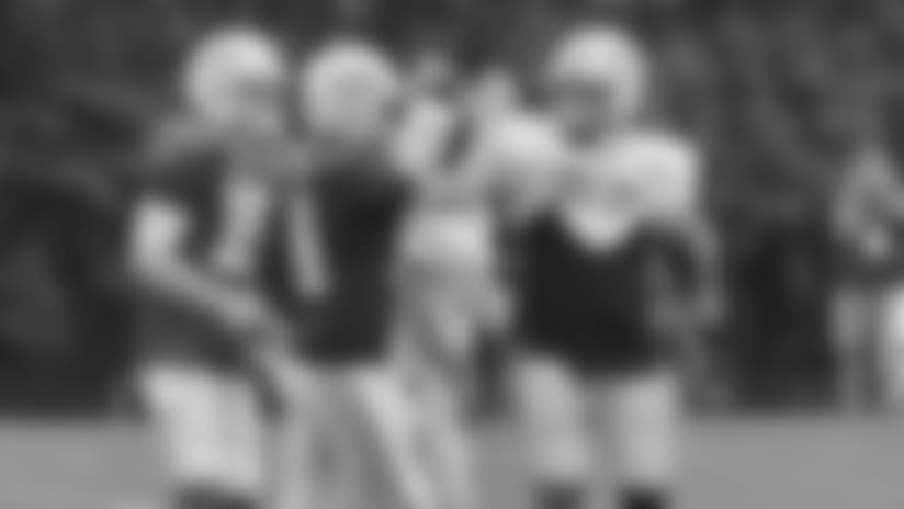 Jets Players React to Sam Darnold Taking the Field