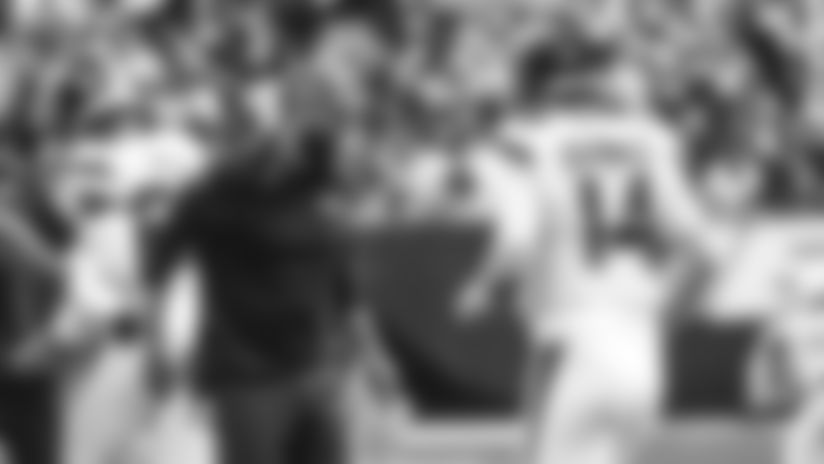 conference-calls-E_SNY_9595