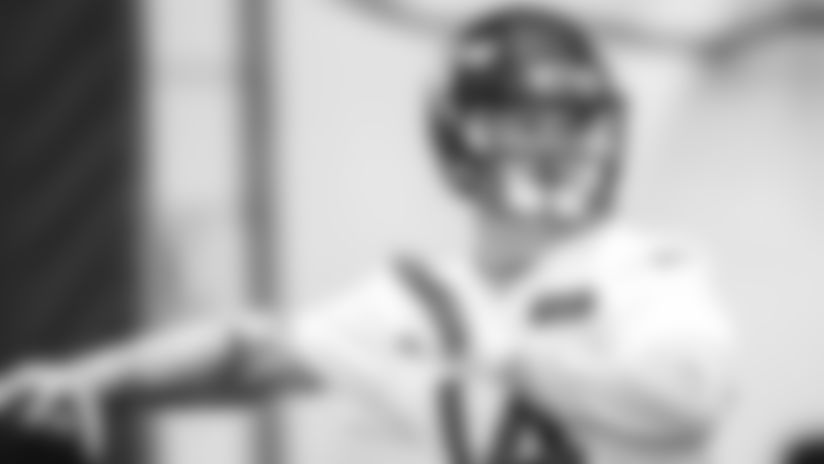 E_SZ3_2248-darnold-thumb
