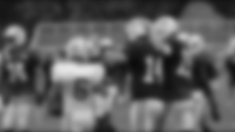 Sam Darnold Takes the Field for the First Time at Training Camp