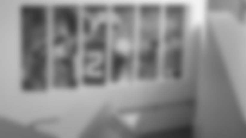 031609_louver-namath_320x240.jpg
