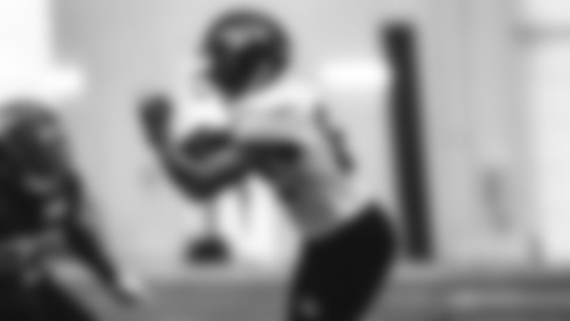 E_SR520350_crowder-thumb