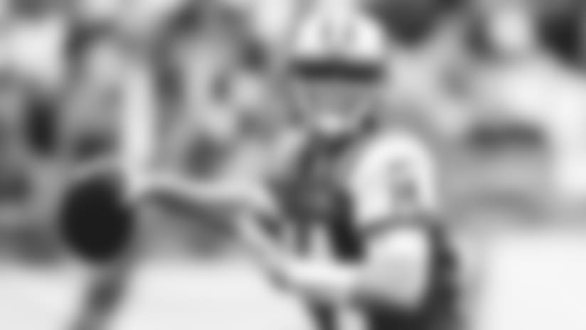 E_1D2_4616-darnold-7points