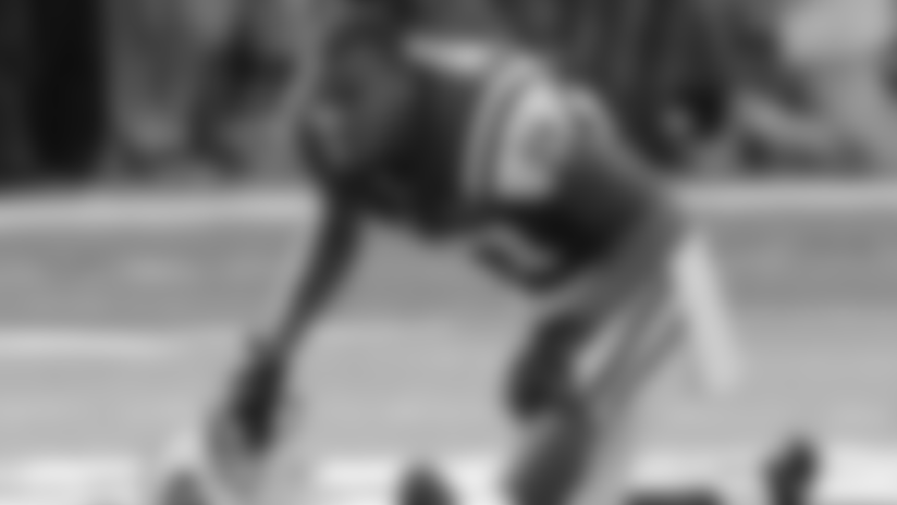 dee-stretch.jpg